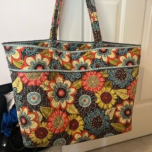 Vera Bradley tote bag